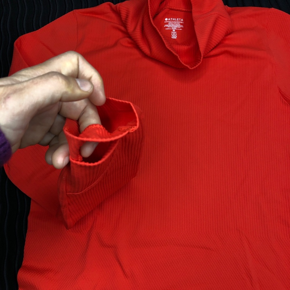 NWT Athleta Flurry Base Layer Turtleneck Torch Red - Picture 5 of 12